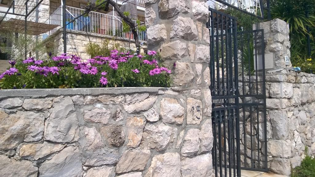 Cozy New Flat For 2 Or 3 Apartment Hvar Town Luaran gambar