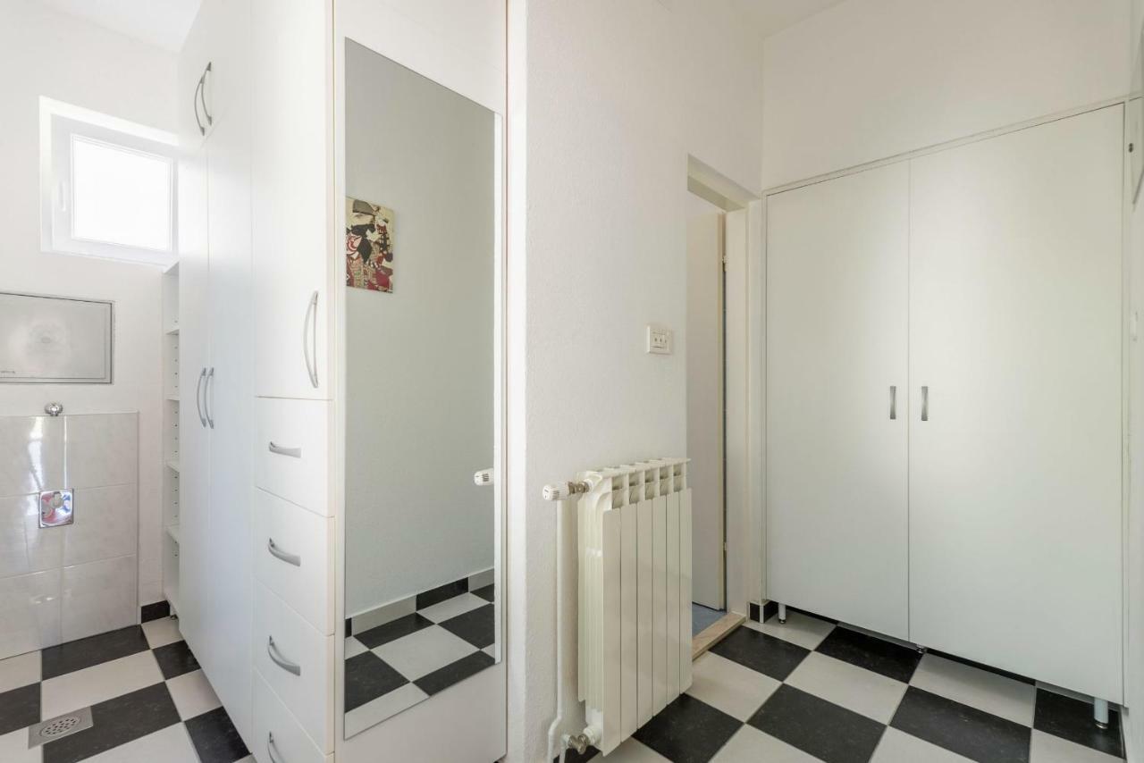 Cozy New Flat For 2 Or 3 Apartment Hvar Town Luaran gambar