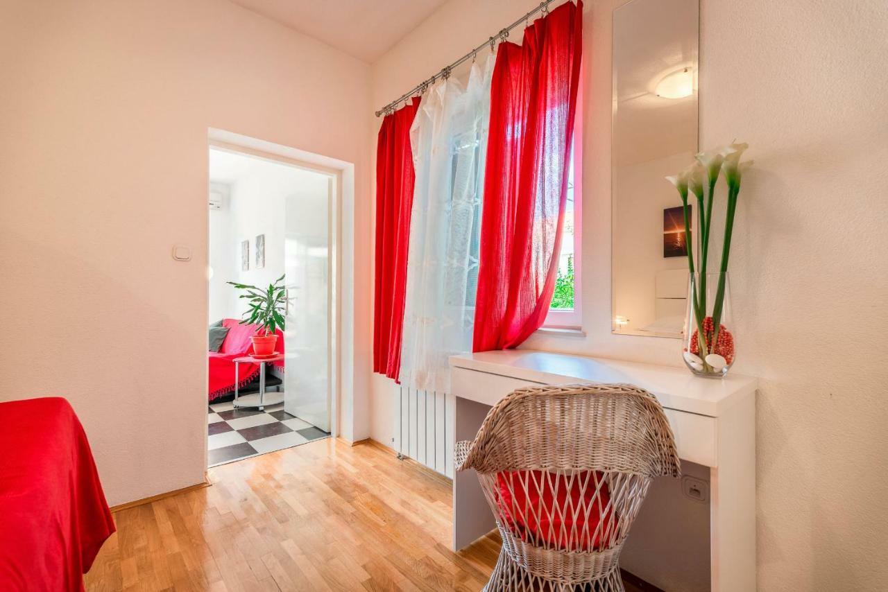 Cozy New Flat For 2 Or 3 Apartment Hvar Town Luaran gambar