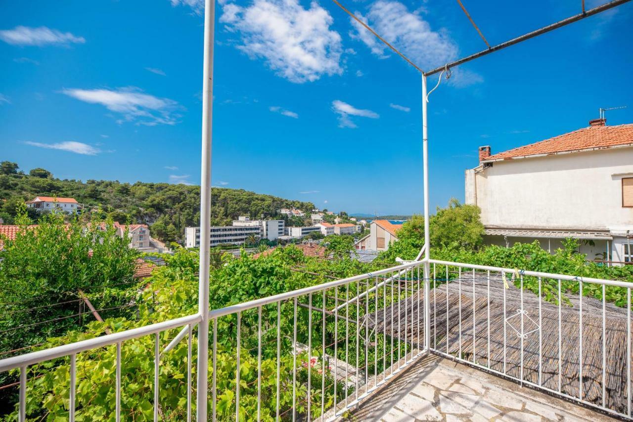 Cozy New Flat For 2 Or 3 Apartment Hvar Town Luaran gambar