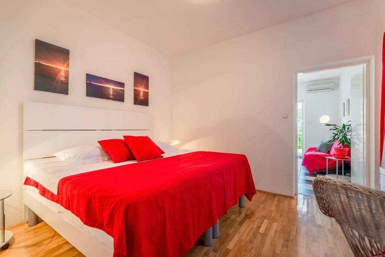 Cozy New Flat For 2 Or 3 Apartment Hvar Town Luaran gambar