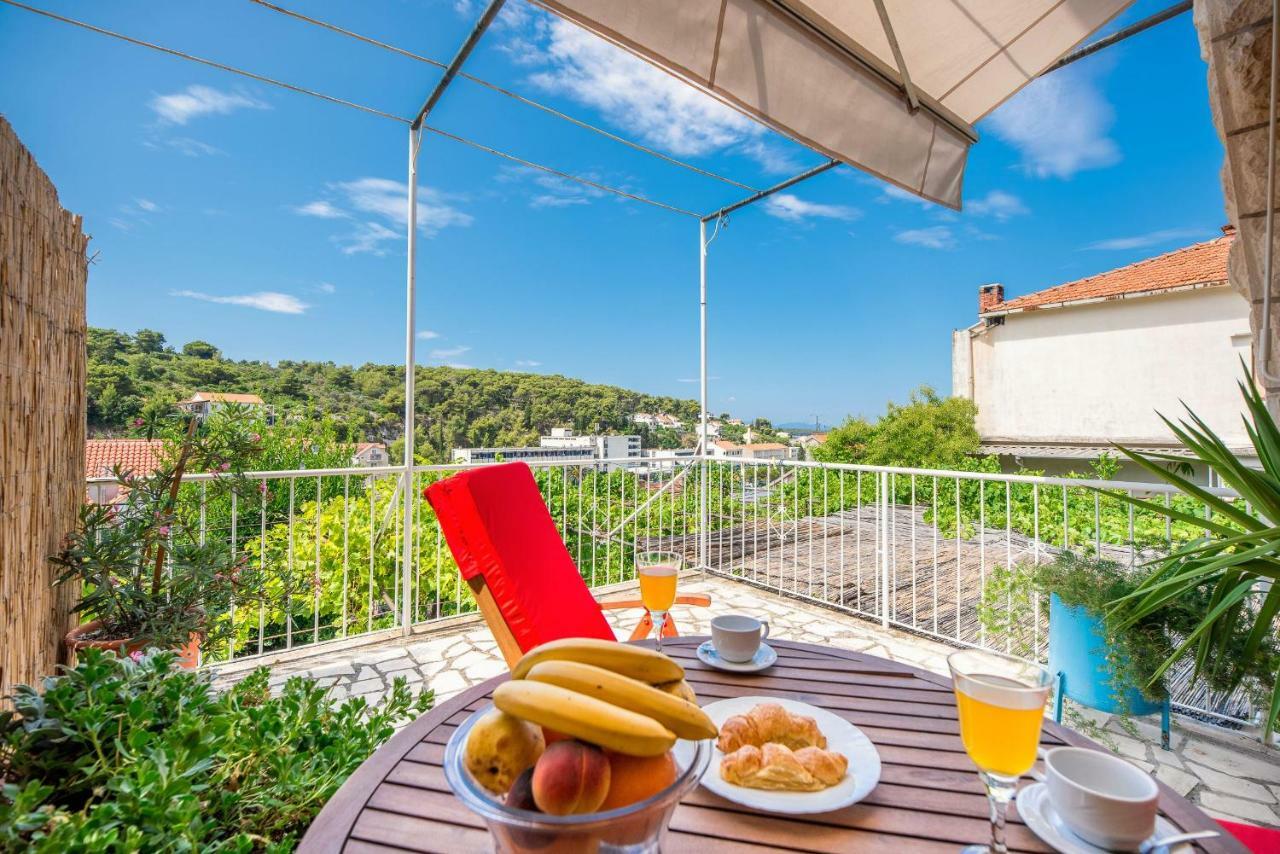 Cozy New Flat For 2 Or 3 Apartment Hvar Town Luaran gambar